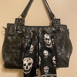 Black purse bag with skeleton scarf